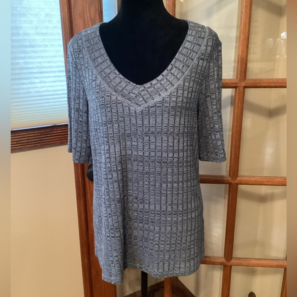 Christopher & Banks V Neck Top